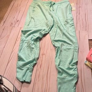 Girls soft joggers with pockets